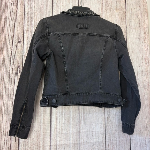 Cabi Womens Distressed Denim Jacket size Medium - Picture 9 of 10